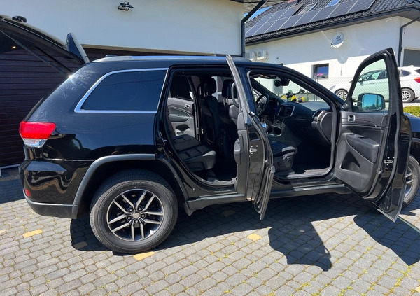 Jeep Grand Cherokee cena 109000 przebieg: 109000, rok produkcji 2018 z Gdynia małe 781